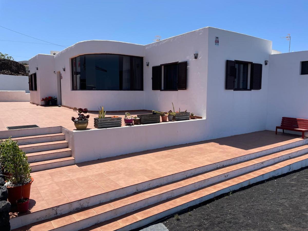 Villa Casa El Guirre - Tinajo Exterior foto
